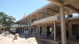 Thi công trường học